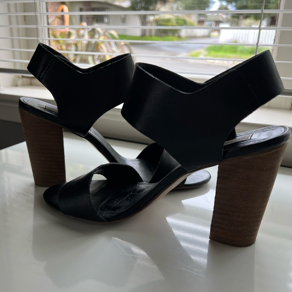 Steve Madden Block Heals